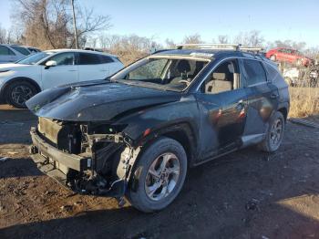  Salvage Hyundai TUCSON