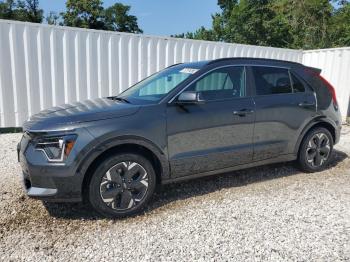  Salvage Kia Niro