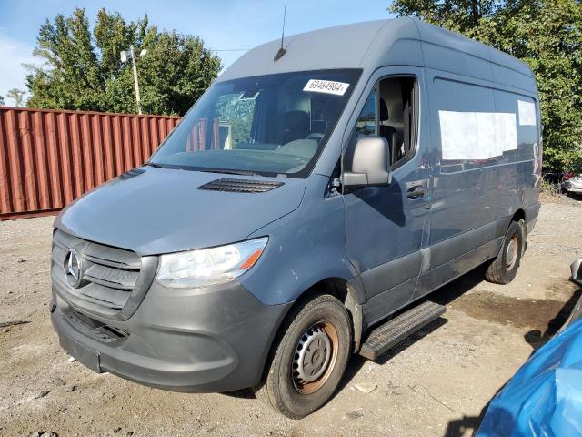  Salvage Mercedes-Benz Sprinter