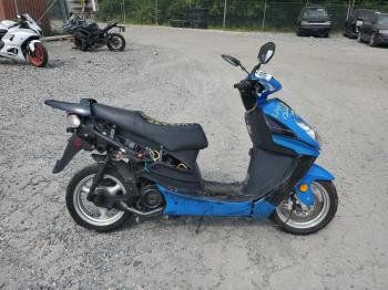  Salvage Qian Scooter