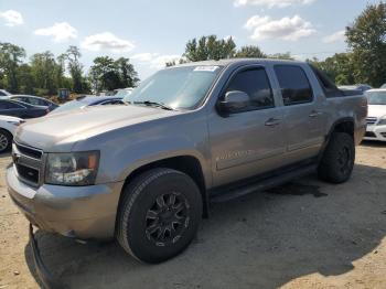  Salvage Chevrolet Avalanche