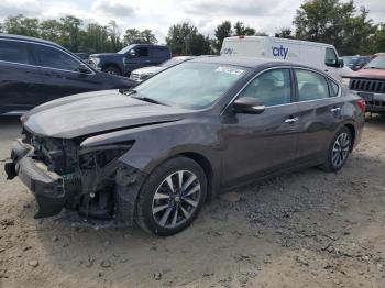  Salvage Nissan Altima