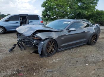  Salvage Ford Mustang