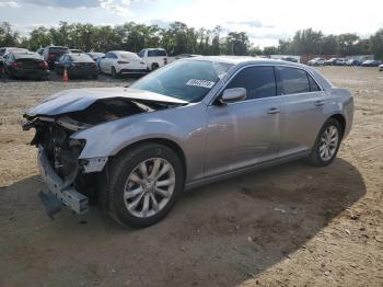  Salvage Chrysler 300