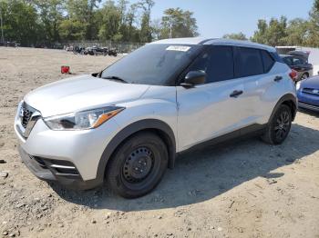  Salvage Nissan Kicks