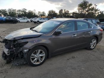  Salvage Nissan Altima