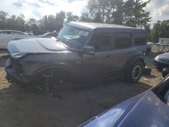  Salvage Ford Bronco