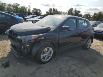  Salvage Nissan Kicks