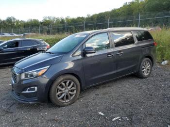  Salvage Kia Sedona