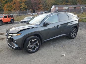  Salvage Hyundai TUCSON