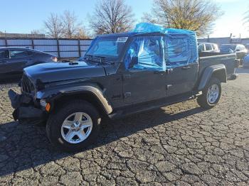  Salvage Jeep Gladiator