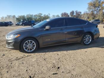  Salvage Ford Fusion