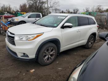  Salvage Toyota Highlander