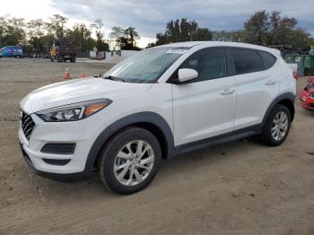  Salvage Hyundai TUCSON