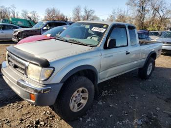  Salvage Toyota Tacoma