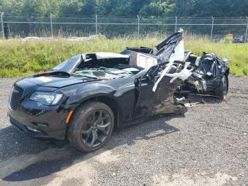  Salvage Chrysler 300