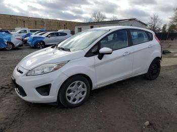  Salvage Ford Fiesta