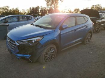  Salvage Hyundai TUCSON