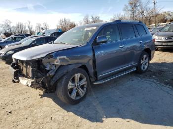  Salvage Toyota Highlander