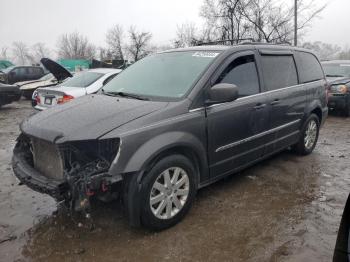  Salvage Chrysler Minivan