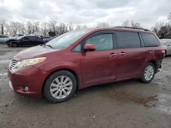  Salvage Toyota Sienna