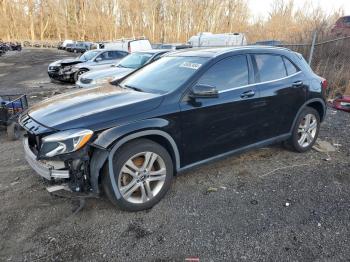  Salvage Mercedes-Benz GLA