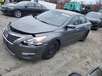  Salvage Nissan Altima