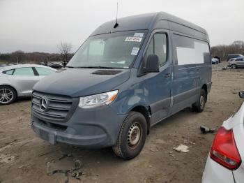  Salvage Mercedes-Benz Sprinter