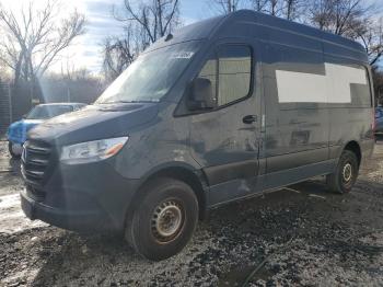  Salvage Mercedes-Benz Sprinter