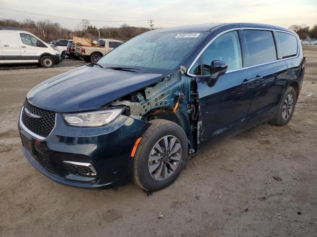  Salvage Chrysler Pacifica