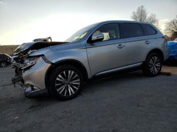  Salvage Mitsubishi Outlander