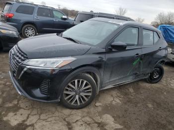  Salvage Nissan Kicks