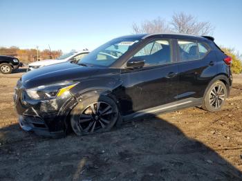  Salvage Nissan Kicks