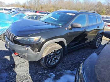  Salvage Jeep Cherokee