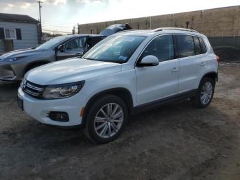  Salvage Volkswagen Tiguan