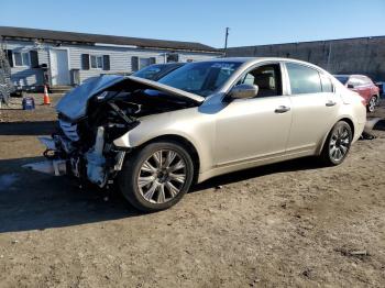  Salvage Hyundai Genesis