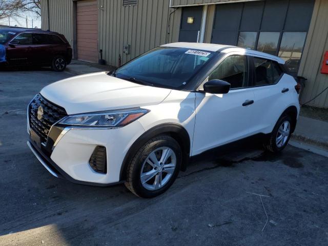  Salvage Nissan Kicks