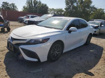  Salvage Toyota Camry