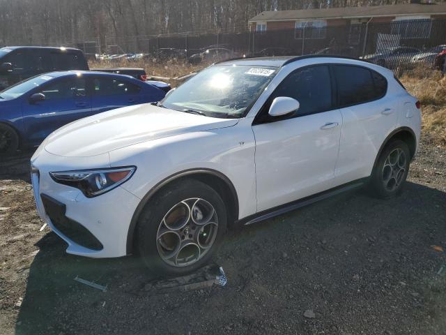  Salvage Alfa Romeo Stelvio