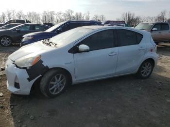  Salvage Toyota Prius