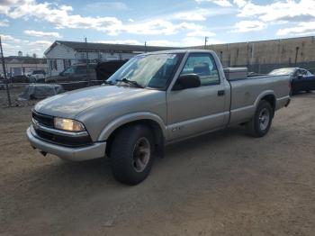  Salvage Chevrolet S-10