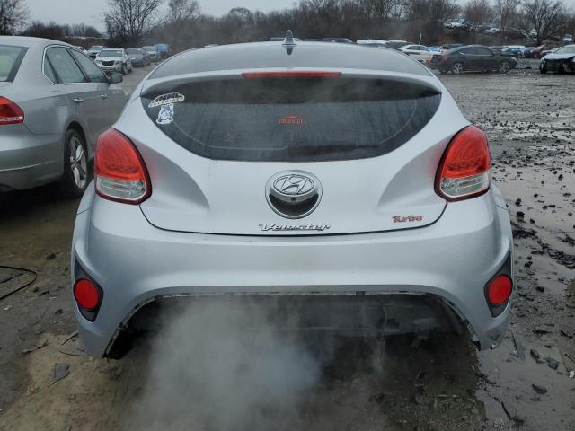 Hyundai VELOSTER Turbo Image 5