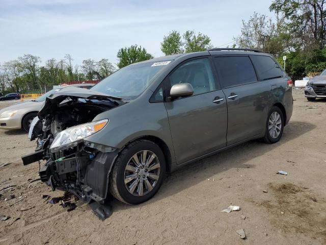  Salvage Toyota Sienna