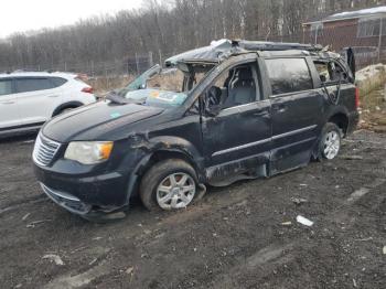  Salvage Chrysler Minivan