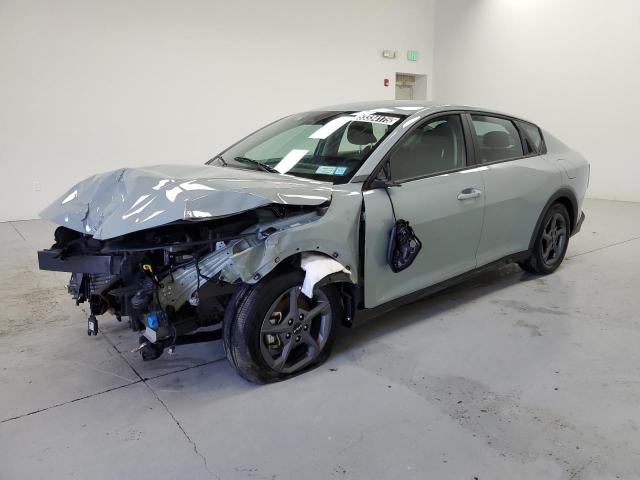  Salvage Kia K4 Lx