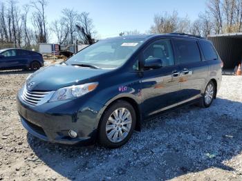  Salvage Toyota Sienna