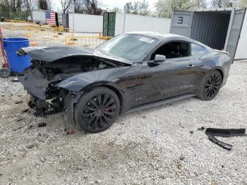  Salvage Ford Mustang