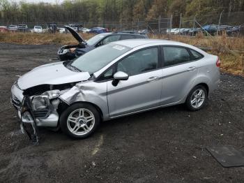  Salvage Ford Fiesta
