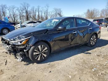  Salvage Nissan Altima