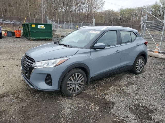  Salvage Nissan Kicks